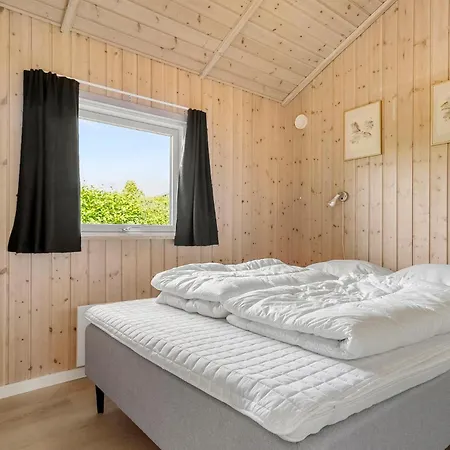 Pet Friendly In With Sauna - F04167 Nyaraló Hejls