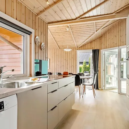 Dom wakacyjny Pet-friendly In With Sauna *