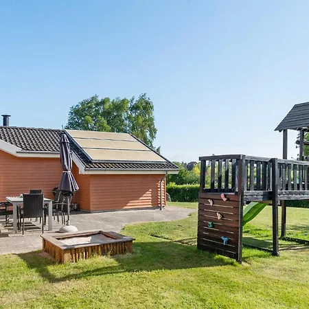 Pet Friendly In With Sauna - F04167 *