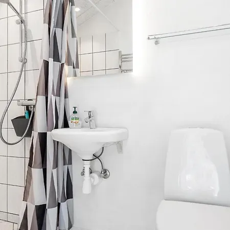 Pet Friendly In With Sauna - F04167